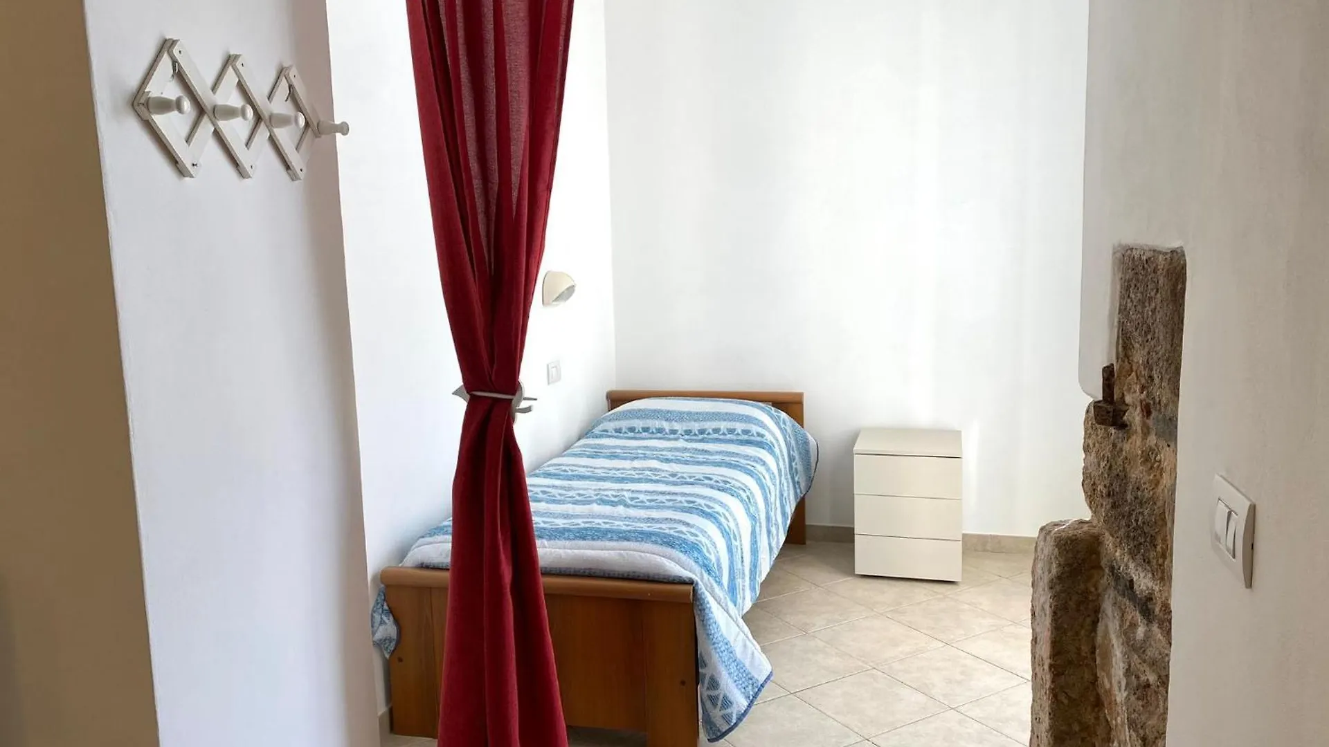 Gli Ulivi Della Monda Villa Finale Ligure 0*,  Italy